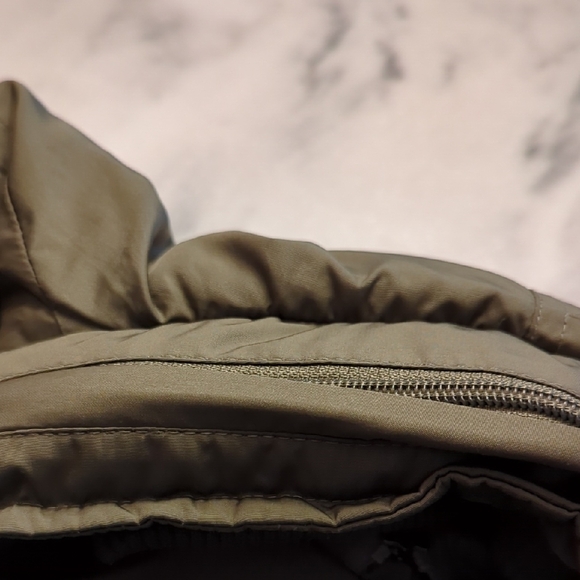 Lauren Ralph Lauren Active Olive Green Field Jacket with tuck-away hood-Size Med - Picture 15 of 16